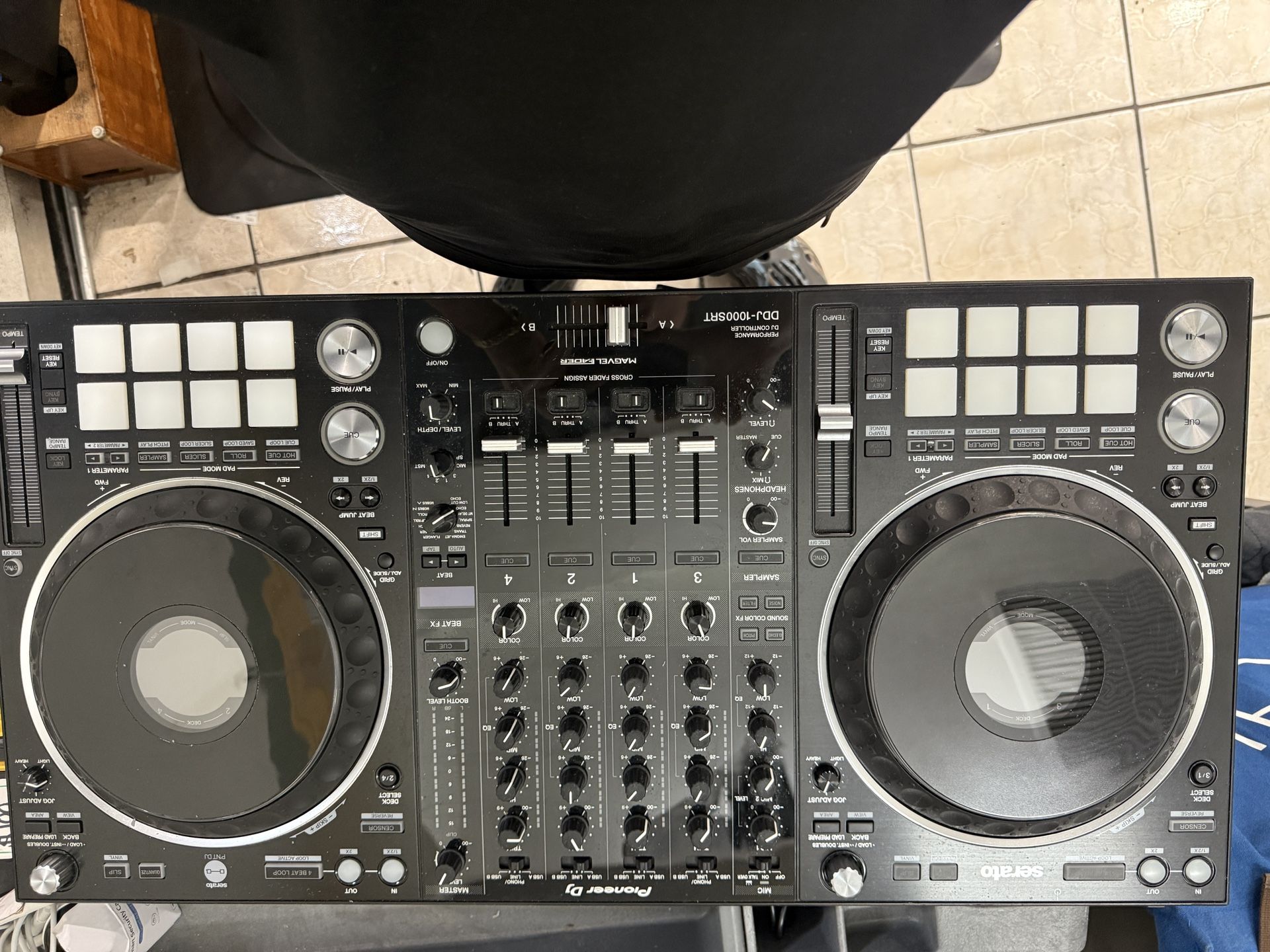 Serato DJ DDJ-1000srt