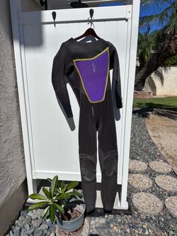 Wetsuit