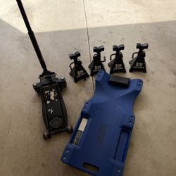 Floor Jack With Stands And Creeper