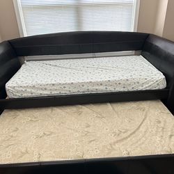 Day bed
