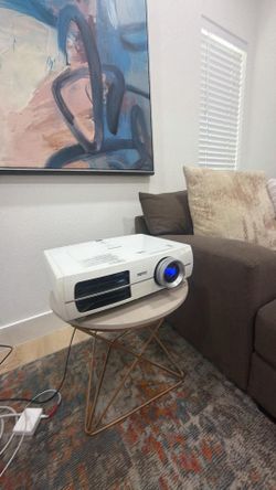 Epson projector 8700ub