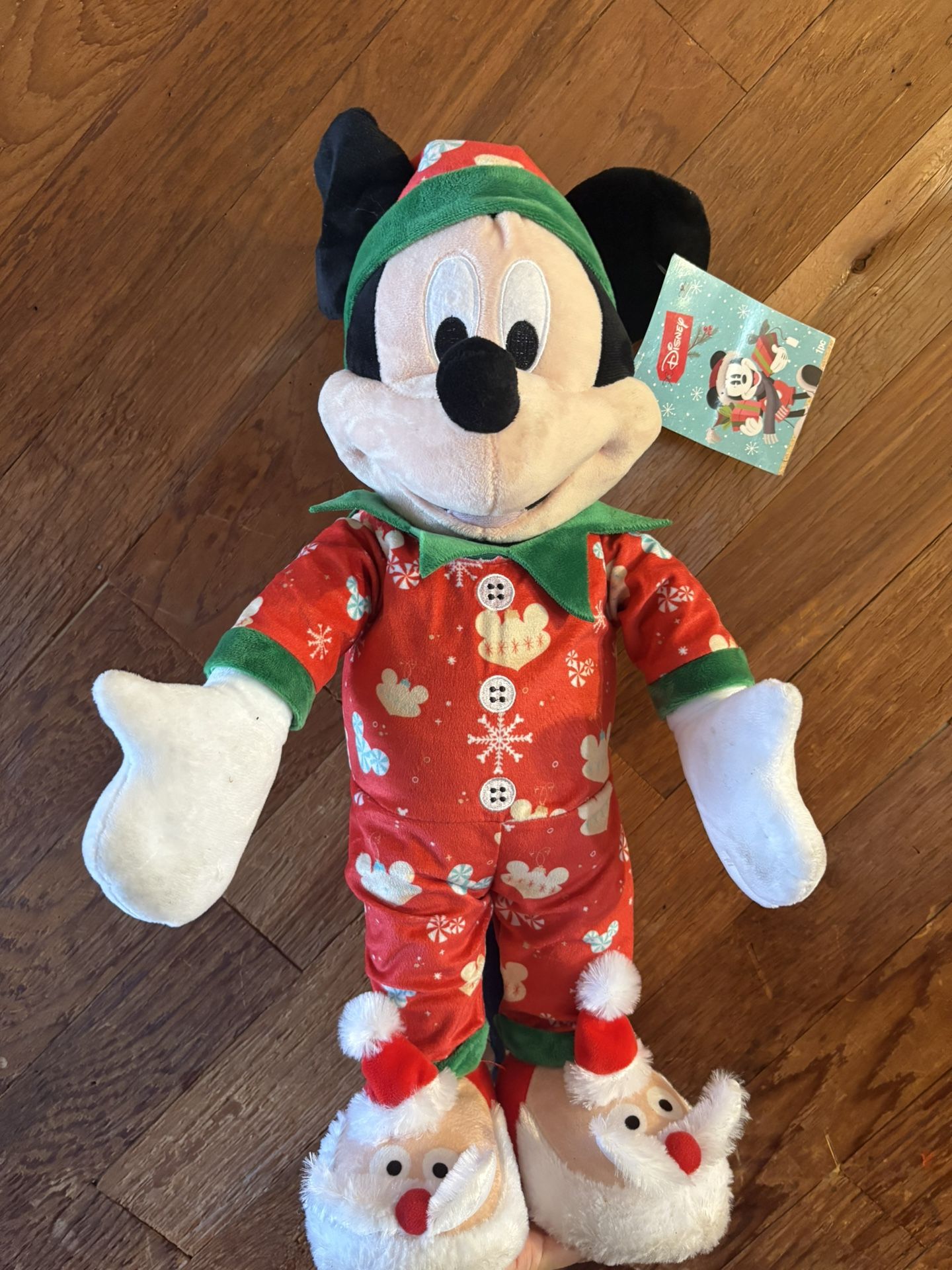 Mickey & Minnie Holiday Greeters