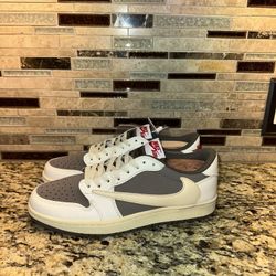 Travis Scott Reverse Mocha