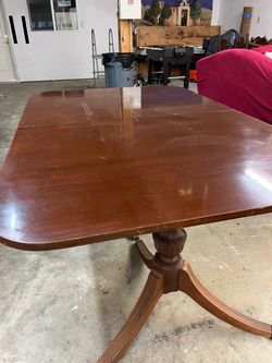 Beautiful table and chairs