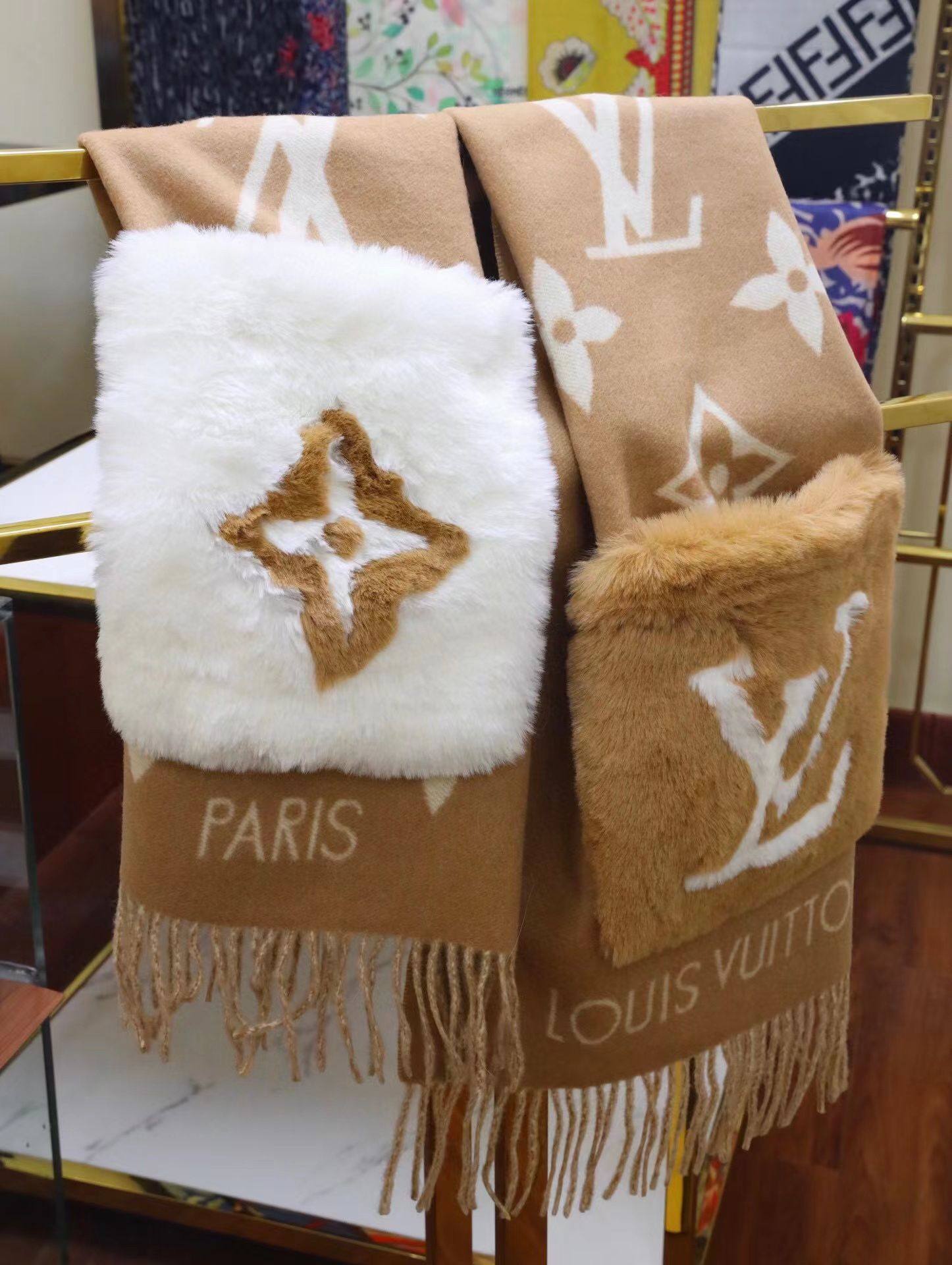 Louis Vuitton Cashmere Giant Fur Pockets Scarf