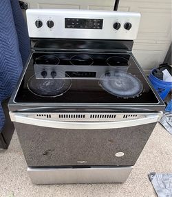 Stainless Steel Whirlpool 30" Electric Stove.