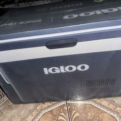 Igloo ICF Active Cooling 32 qt Hard Cooler