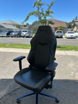 2023 Secretlab Titan Evo XL Batman Dark Knight Gaming / Office Chair