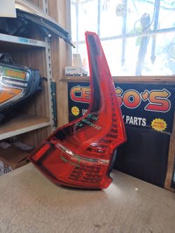 19 24 Volvo XC60 LH Tail Light LED OEM.