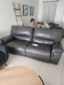Reclining  couch