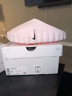 Pink Nike Mind 001 Slides
