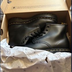 Dr AirWair Martens Black Boots New