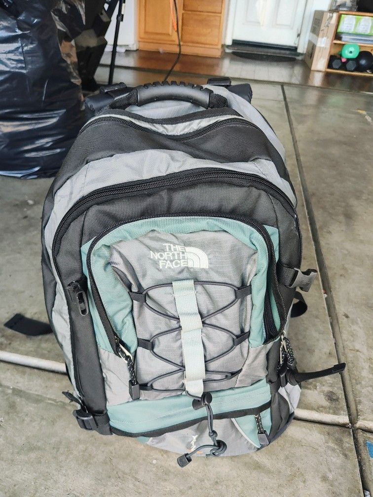 North face Backpack Very Clean
