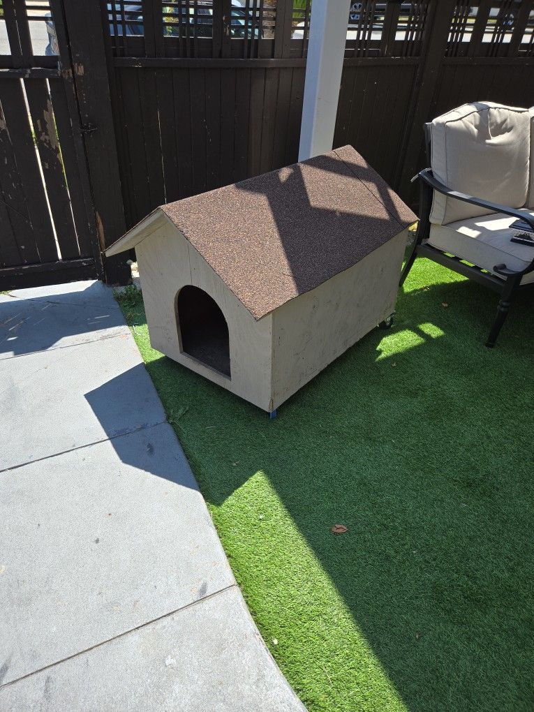 Dog House