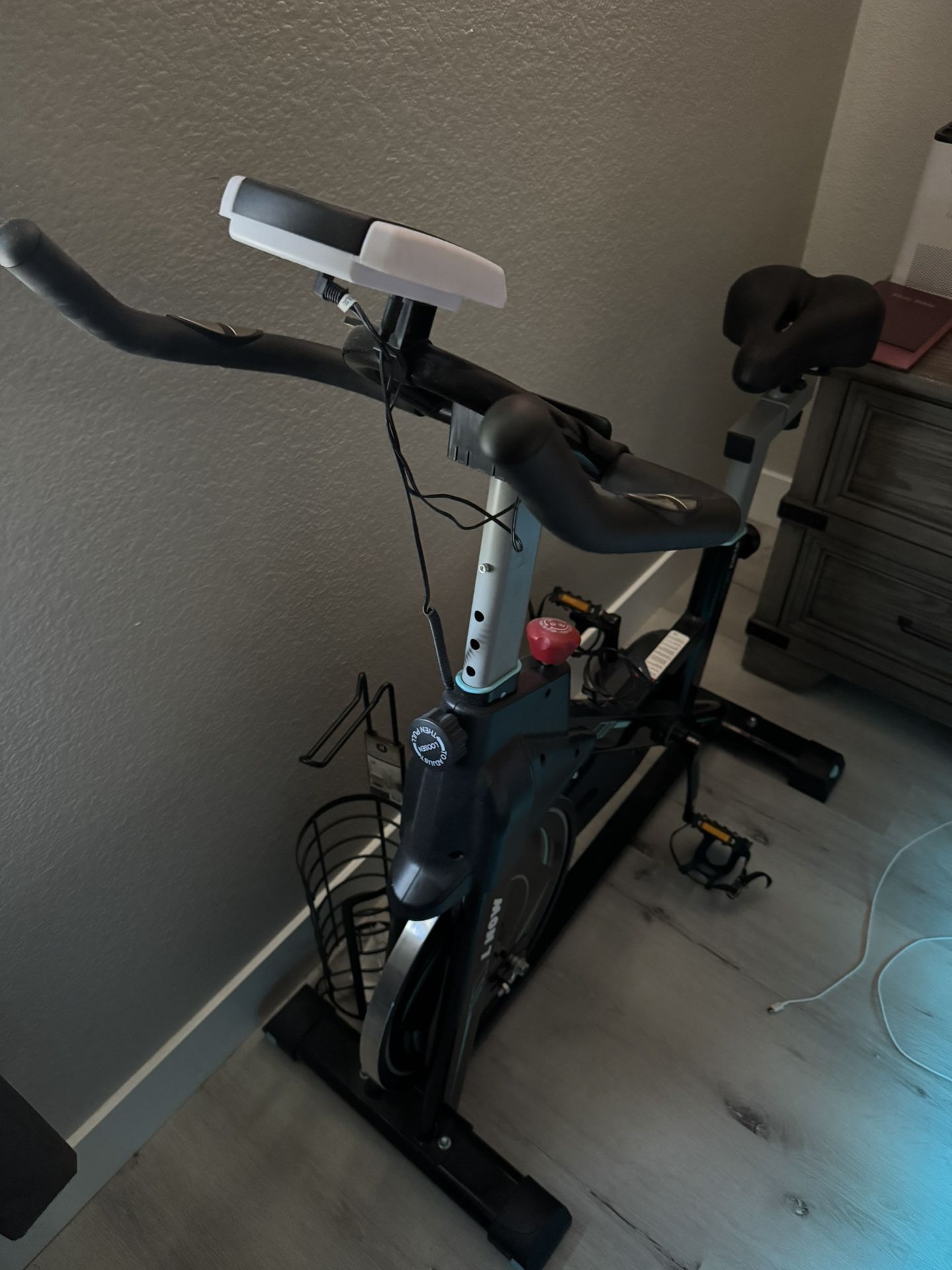 Pooboo Exercise Bike
