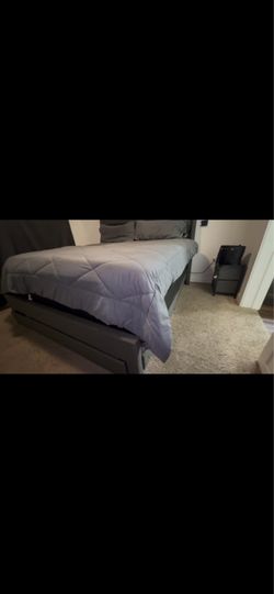King bed frame /moving sale