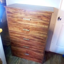 Wavy Ribbon Shimmering Woodgrain Dresser
