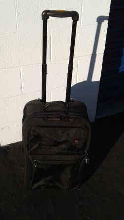 TUMI Carry On