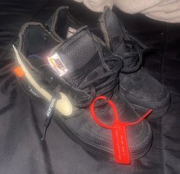 Black off white forces 9 1/2