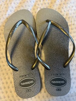 NEW - Genuine Havaianas Glitter Flip Flops  in Green or Purple - W9/10