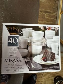 Dinnerware Mikasa Bone China Swirl 40 & 36 Piece NEW