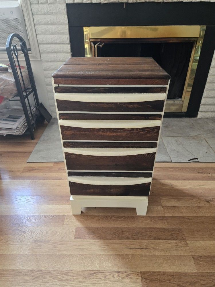 End Table With 4 Drawers