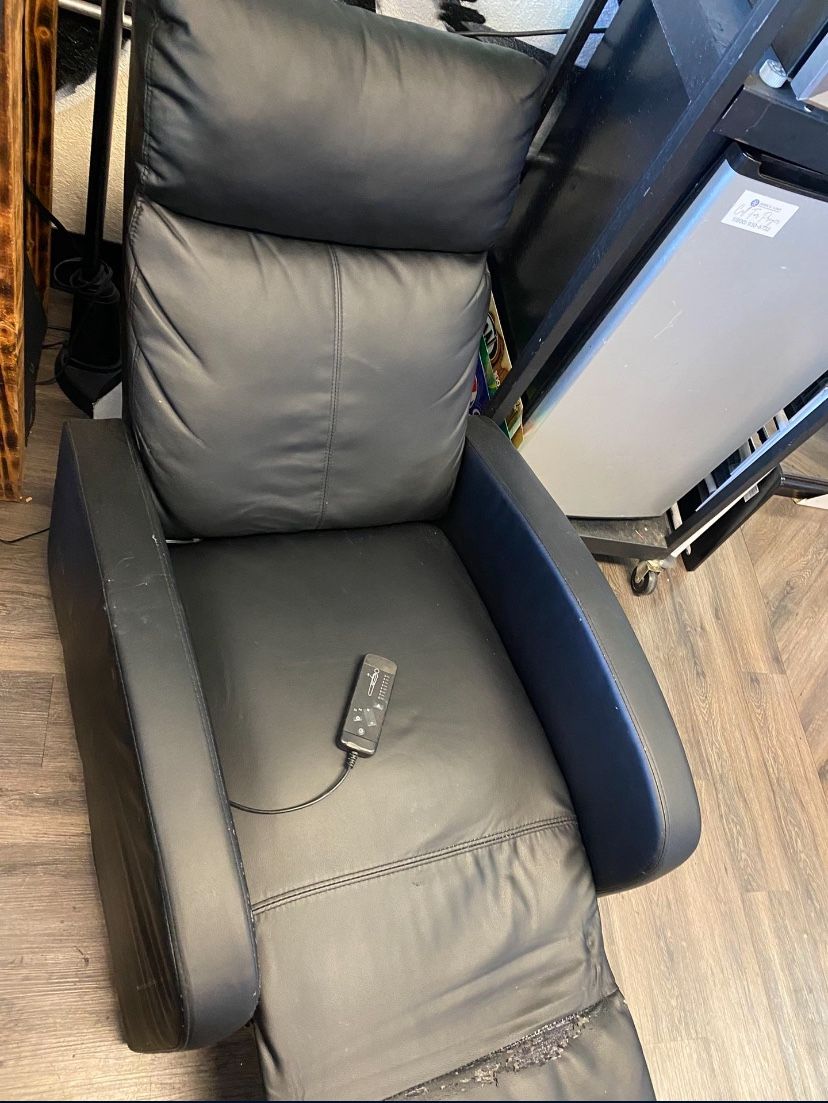 Shop Salon Massage Chair 