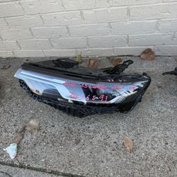 2020-23 Cadillac Xt6 Left Headlight 