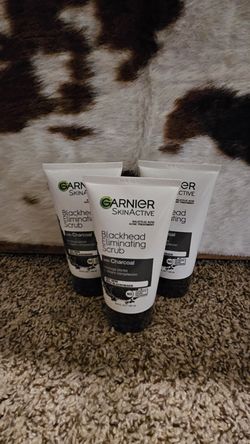 Garnier Blackhead Scrub Bundle