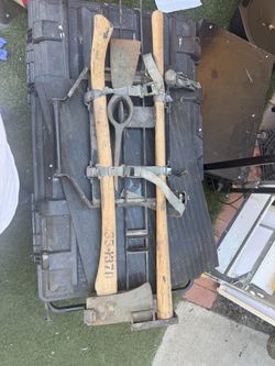 Axe and pick set