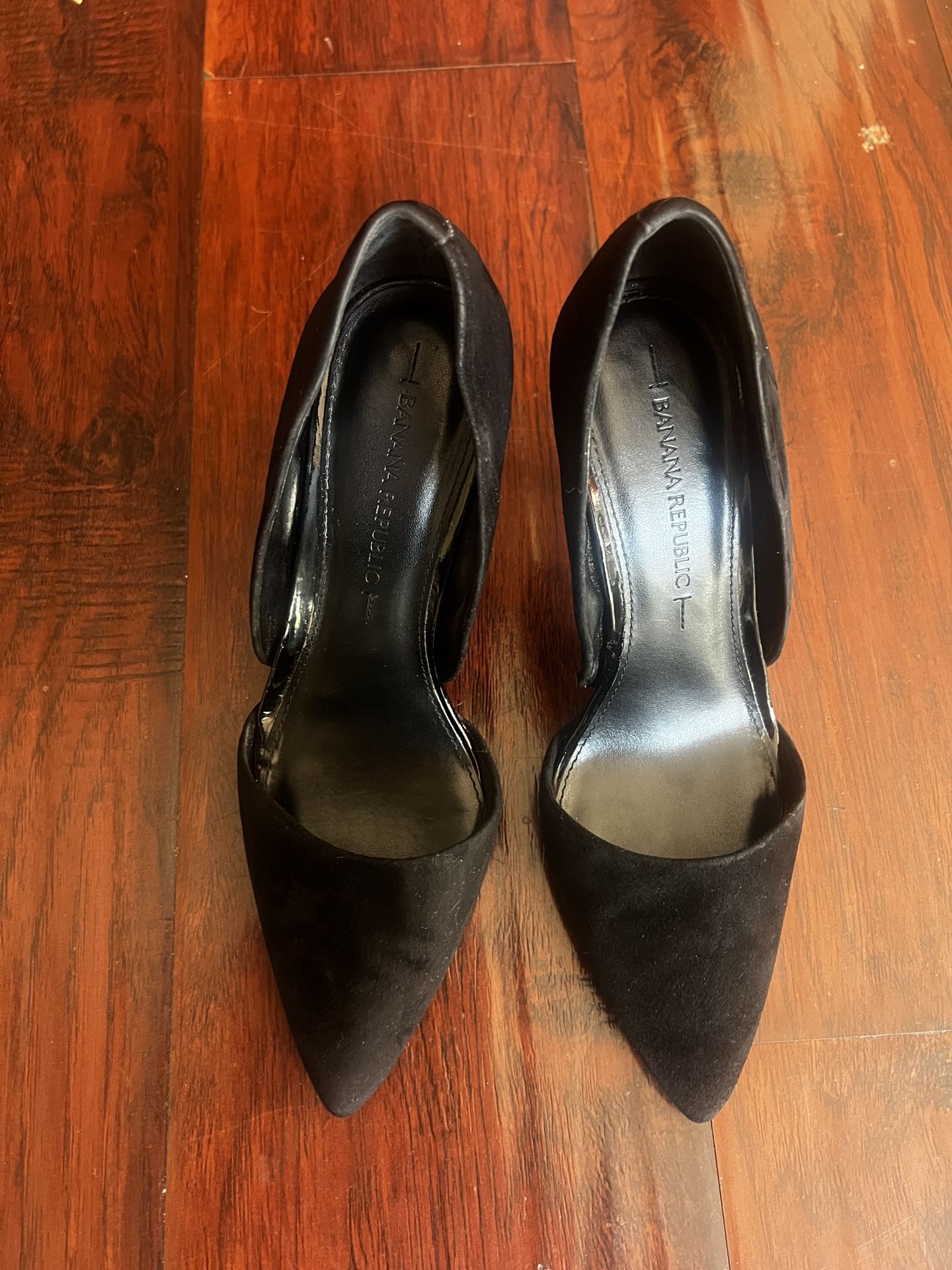 Sexy Black Suede Banana Republic Heels 6.5
