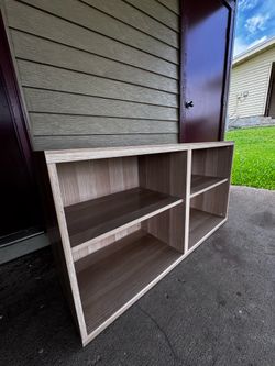 Short Entertainment center (Besta iKea)