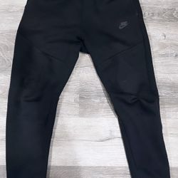 All Black Nike Tech Pants Size M