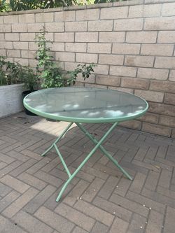 Outdoor Folding Glass Table