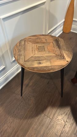 Small accent table