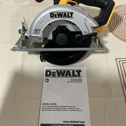 DEWALT. 20V MAX XR Cordless Brushless 6-1/2 in. Sidewinder Style Circular Saw (Tool Only). DCS566B.
