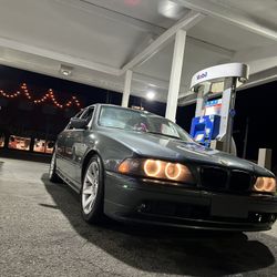 2002 BMW 525i