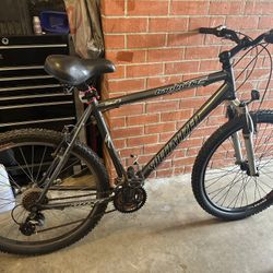 Specialized Hardrock Mountain Bike