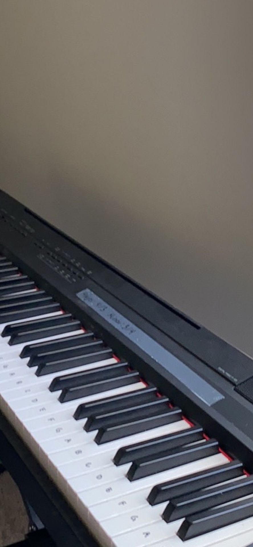 Yamaha P-95 88-key Digital Piano Keyboard