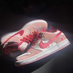 SB X Dunk “Strangelove”