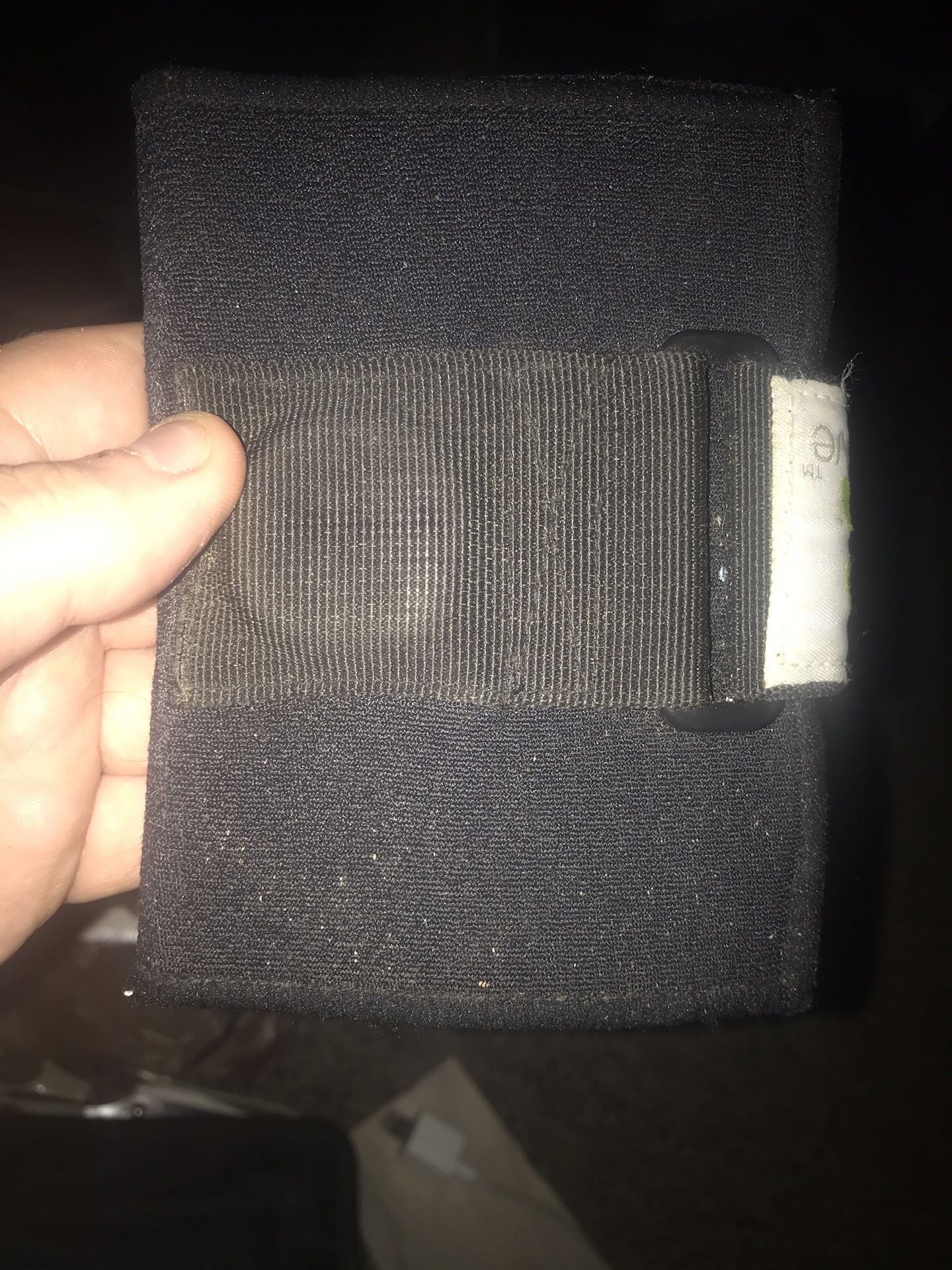 Knee brace