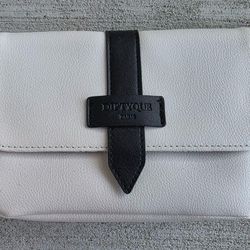 Diptyque Paris × Qatar Airways White Travel Cosmetic Bag – 8.5” – Exclusive Amenity Case