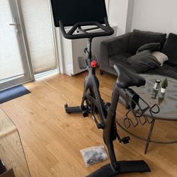 Peloton Bike 
