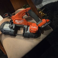 Milwaukee Bandsaw