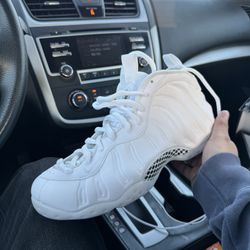 SIZE 8 Nike Foamposite White