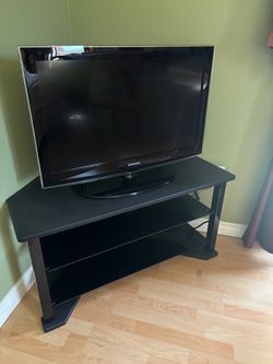 Samsung TV Model LN32D450G1DXZA