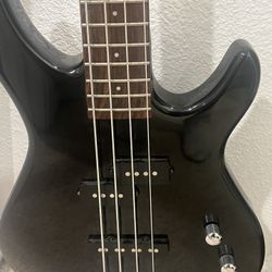 Squier by Fender