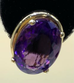 14K Gold Earrings w/ Big Gorgeous Stone!