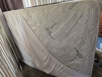 Full size mattress