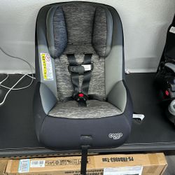 Brand New Cosco Kids Baby Car seat 